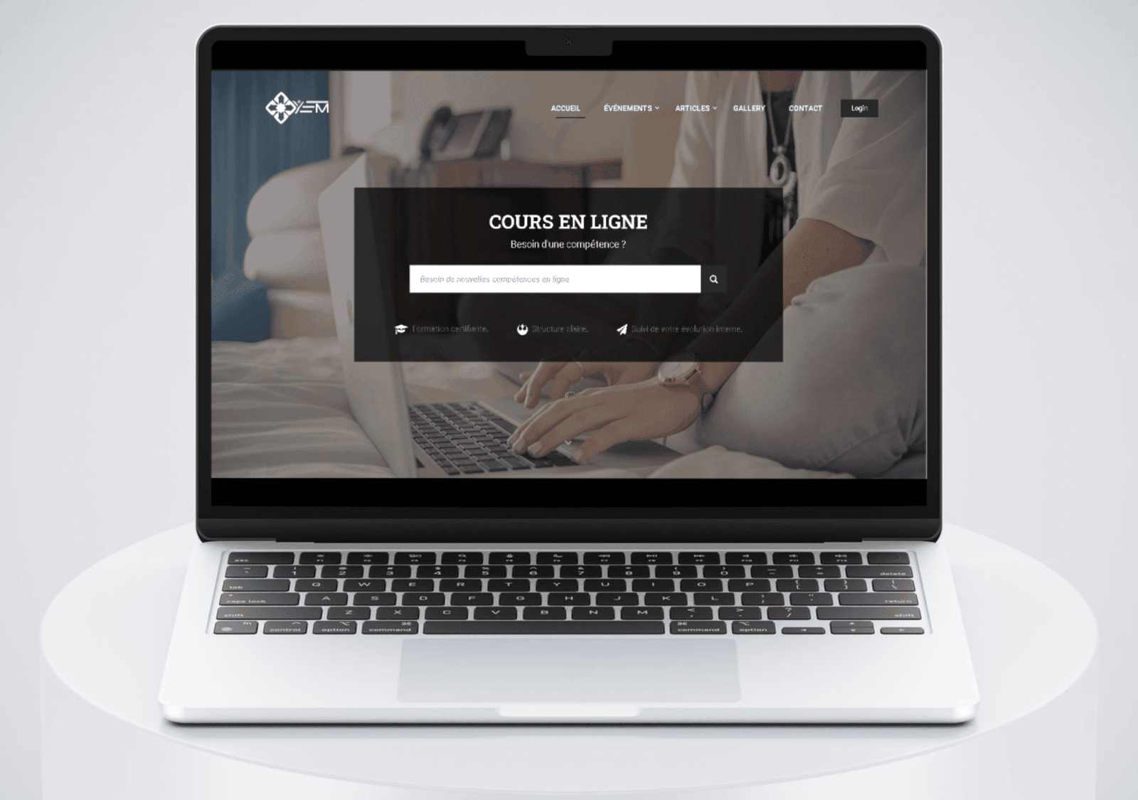 Oyem Unity — Education & e-learning digital project by THE ROAD